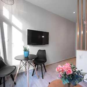 https://v1-boutique-rooms-nilie-hospitality-mgmt.hotels-of-thessaloniki.com